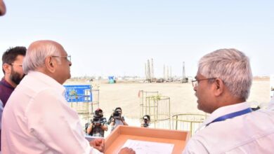 Photo of મુખ્યમંત્રીએ ધોલેરા SIRમાં ચાલી રહેલા કામોનું કર્યું જાત નિરીક્ષણ, કહ્યું કે ધોલેરા સ્માર્ટ સિટીને “સેમીકોન સિટી” તરીકે વિકસાવવા સરકારનું આયોજન  