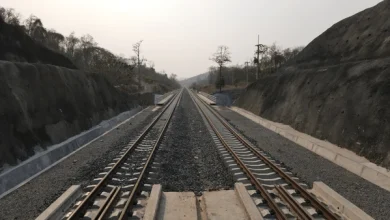 Photo of સરખેજથી ધોલેરા વચ્ચે 109 કિમી. લાંબી નવી રેલ્વેલાઈન નંખાશે, તો ધોલેરાથી લોથલ વચ્ચે 20 કિમી. રેલ્વેલાઈનનું પ્લાનિંગ- કેન્દ્ર સરકારની મંજૂરી